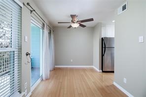 18617 Egret Bay Boulevard, Unit 708 Webster, TX 77058 - Photo 3 of 19 Dining Area