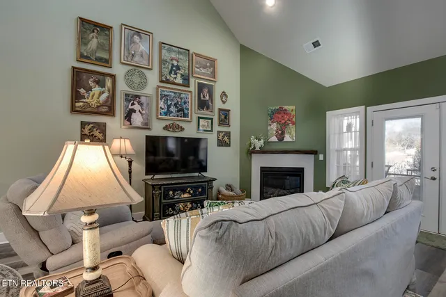 $559,000 | 984 Meadow Walk Lane, Lenoir City, TN 37772