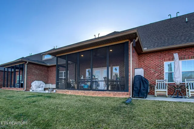 $559,000 | 984 Meadow Walk Lane, Lenoir City, TN 37772