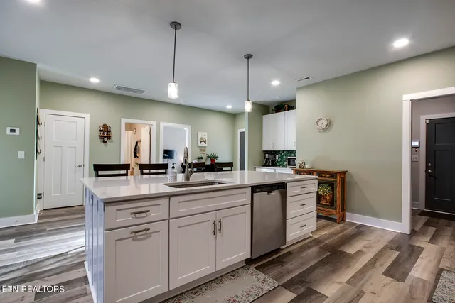 $559,000 | 984 Meadow Walk Lane, Lenoir City, TN 37772