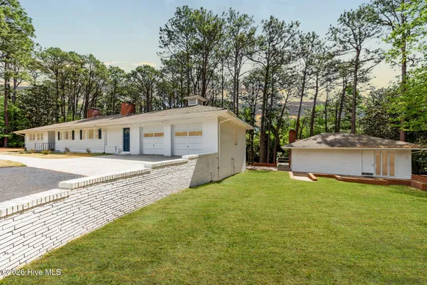 $599,999 | 1010 Bion Butler Road, Aberdeen, NC 28315