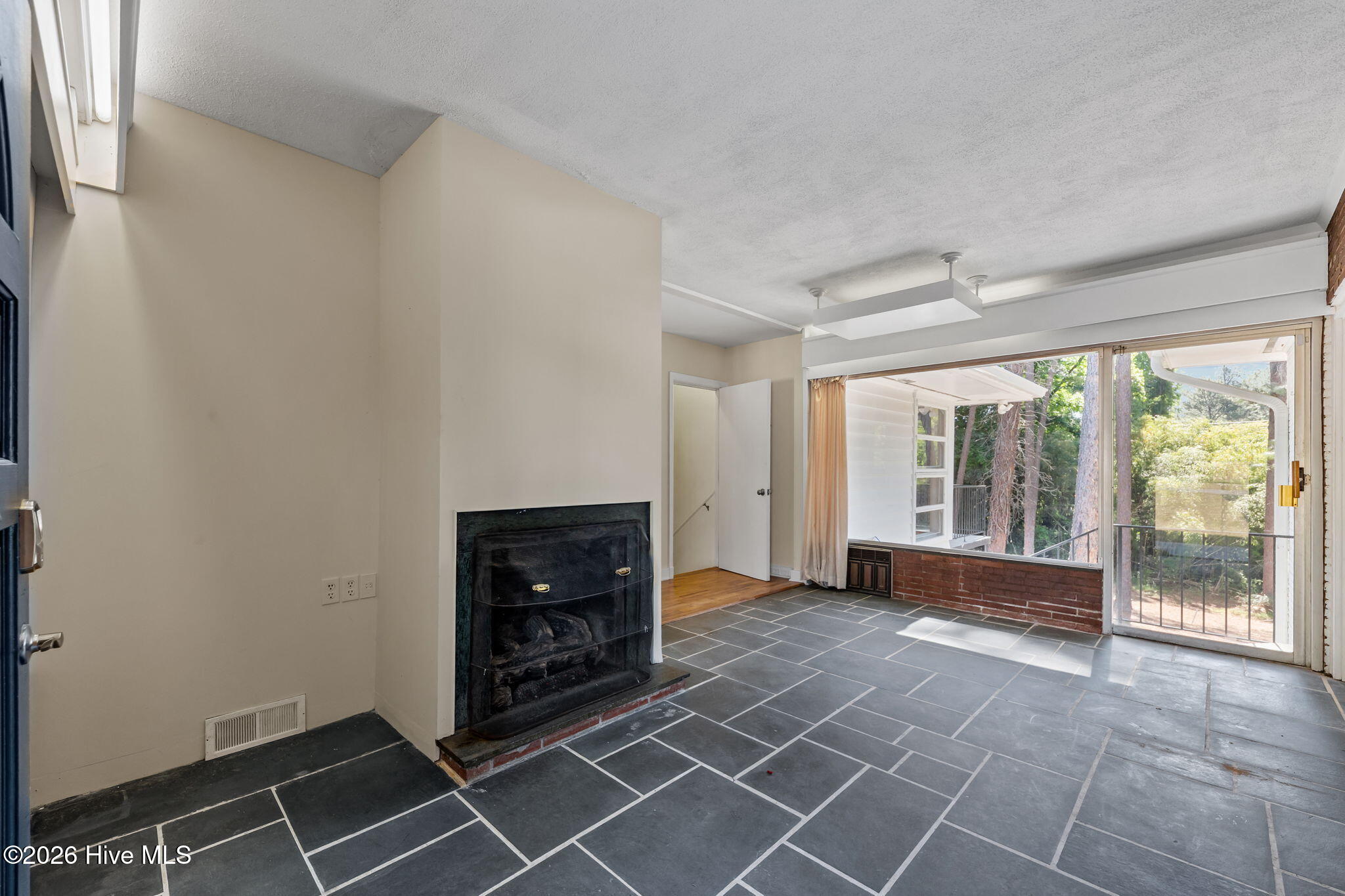 1010 Bion Butler Road Aberdeen, NC 28315 - Photo 4 of 21 12-web-or-mls-707A0025