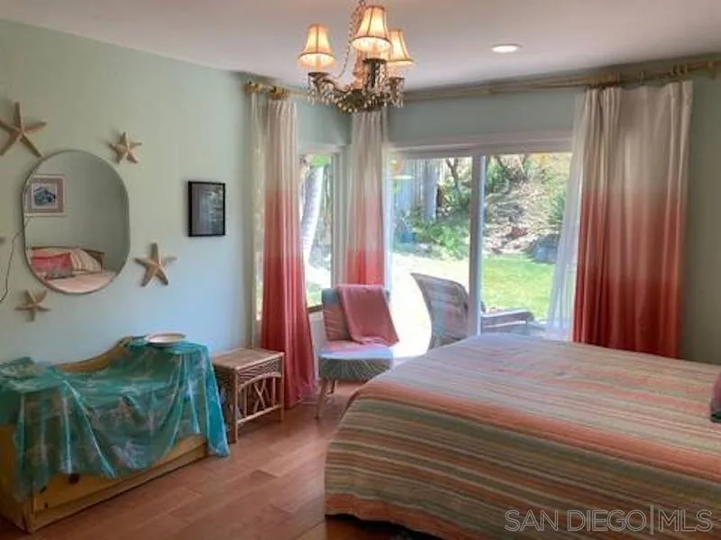 241 Rodney Avenue Encinitas, CA 92024 - Photo 10 of 18