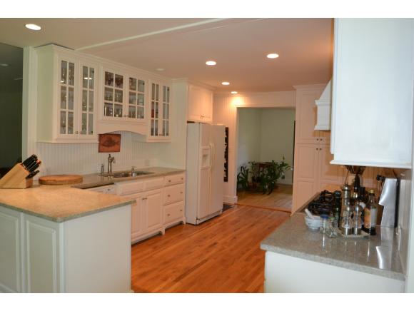 64 Wallis Road Rye, NH 03870 - Photo 13 of 35