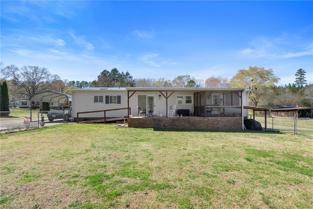 143 Lloyd Lookabill Street Lexington, NC 27292 - Photo 6 of 28 Rear view, access ramp