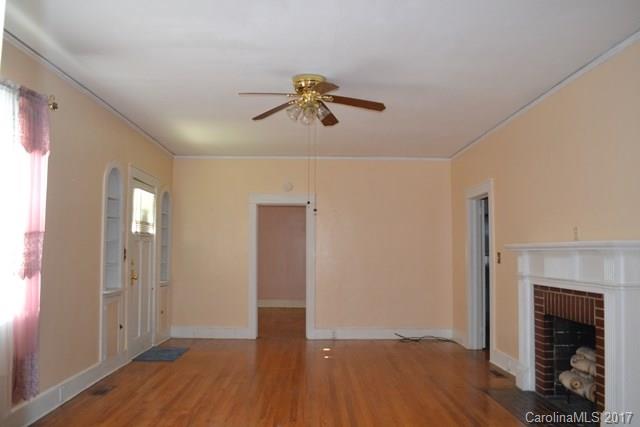 102 Moore Street Chester, SC 29706 - Photo 3 of 13 Gallery Image 3