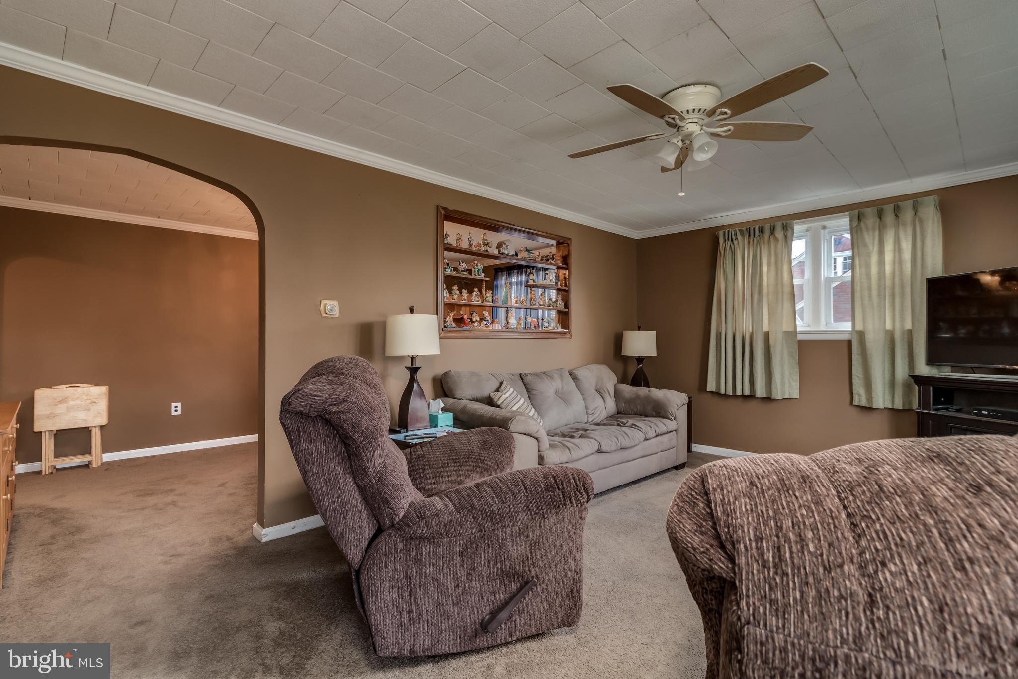 12017 Elmore Road Philadelphia, PA 19154 - Photo 2 of 30 Gallery Image 2