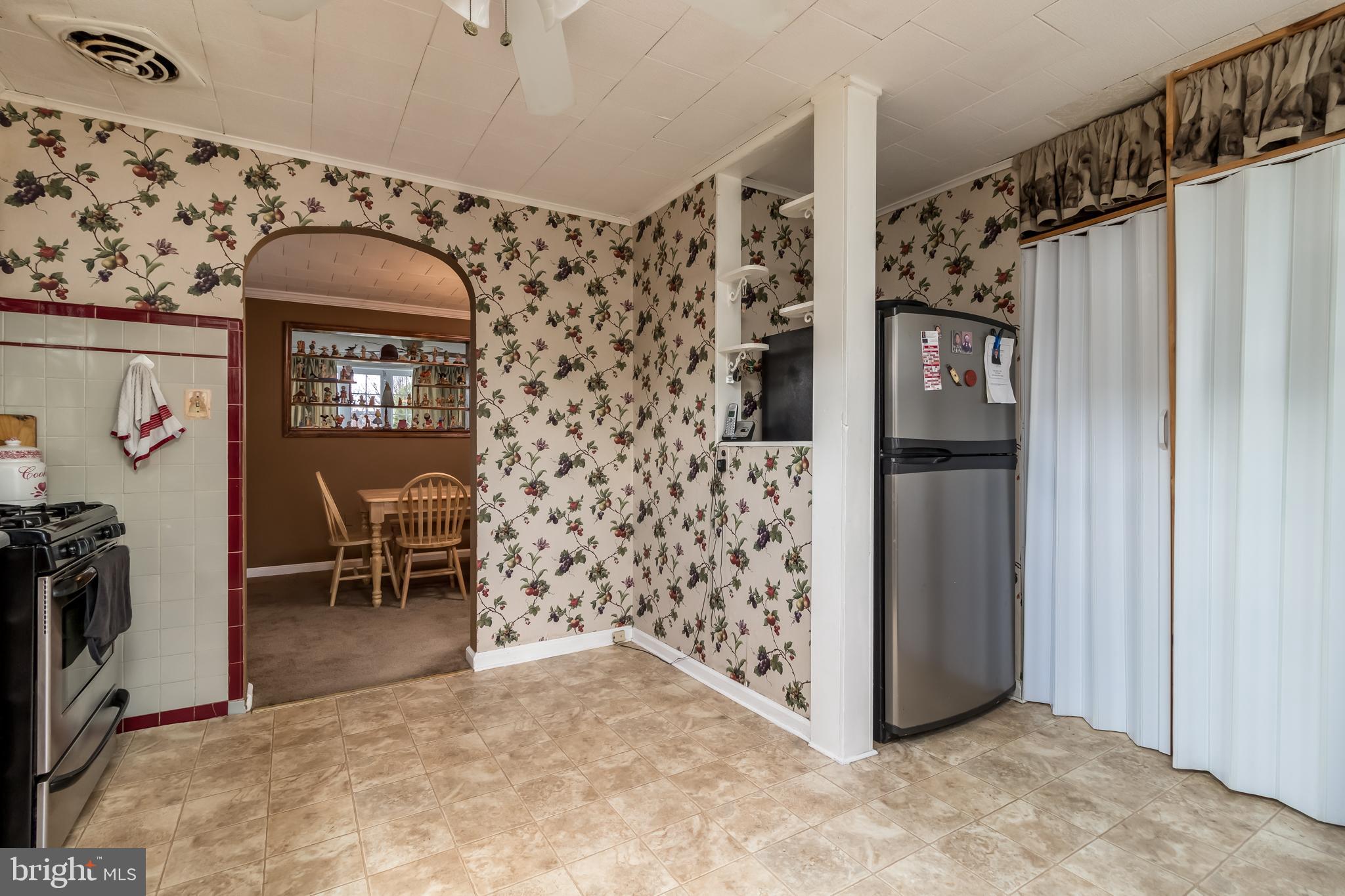 12017 Elmore Road Philadelphia, PA 19154 - Photo 6 of 30 Gallery Image 6