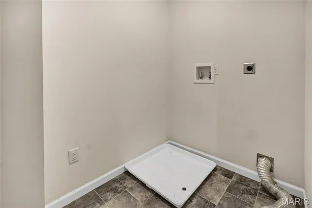 $365,000 | 332 Crestfield Court, St. Charles, MO 63301