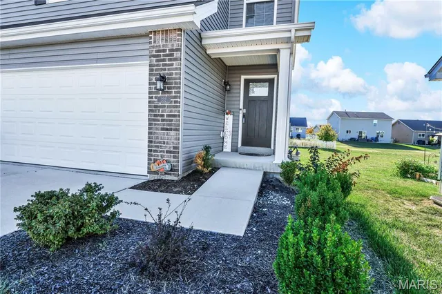 $365,000 | 332 Crestfield Court, St. Charles, MO 63301