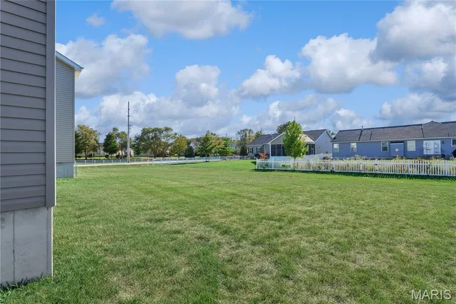 $365,000 | 332 Crestfield Court, St. Charles, MO 63301