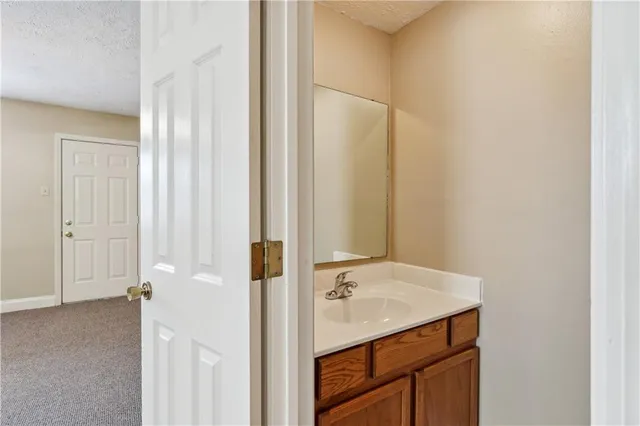 $1,275 | 4425 Barnett Street, Unit A, Metairie, LA 70006