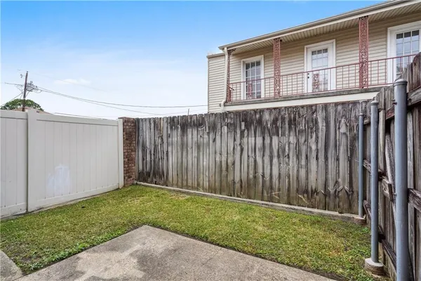 $1,275 | 4425 Barnett Street, Unit A, Metairie, LA 70006