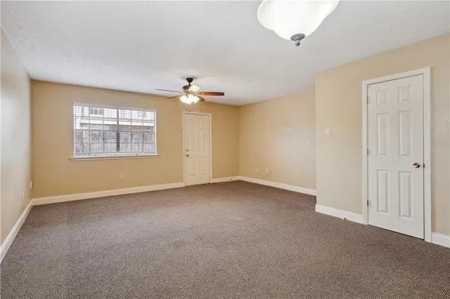 $1,275 | 4425 Barnett Street, Unit A, Metairie, LA 70006