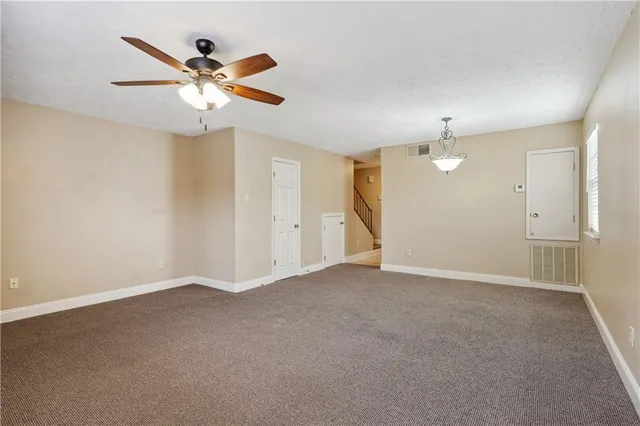 $1,275 | 4425 Barnett Street, Unit A, Metairie, LA 70006