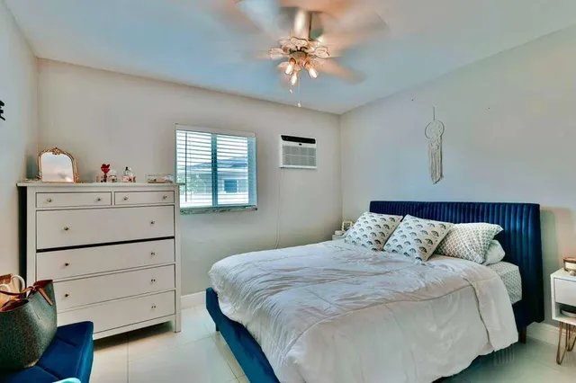 $6,000 | 4000 Northwest 3rd Avenue, Boca Raton, FL 33431