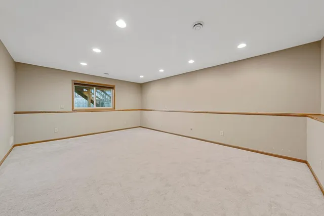 $329,900 | 329 Crystal Circle, Mankato, MN 56001