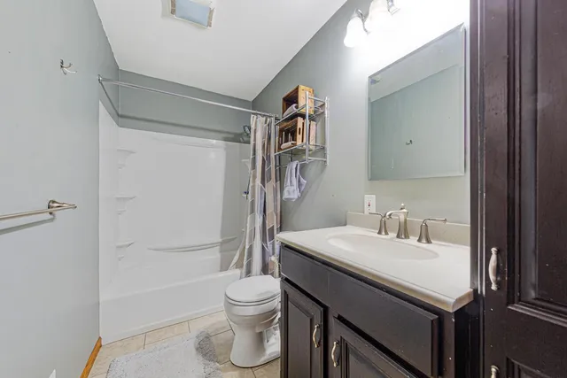 $329,900 | 329 Crystal Circle, Mankato, MN 56001