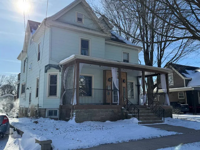 $349,900 | 1708 17th Street, Monroe, WI 53566