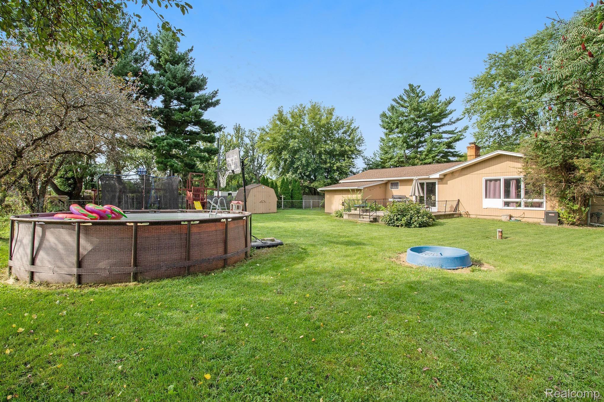 262 Fowlerville Road Fowlerville, MI 48836 - Photo 18 of 19 09 - Backyard 3.jpg