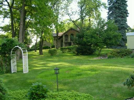 35 Fairview Road Forest Hills, PA 15221 - Photo 8 of 8 View.