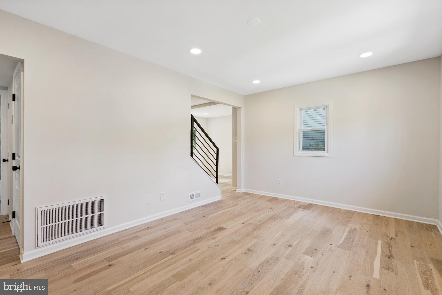 7743 Frederick Road Hyattsville, MD 20784 - Photo 8 of 30 Gallery Image 8