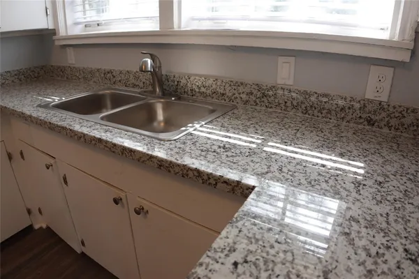 a close view of sink and tap