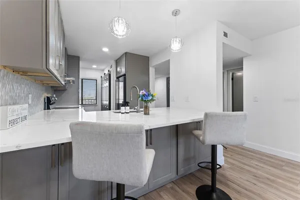 $2,200 | 8150 Brent Street, Unit 725, Port Richey, FL 34668