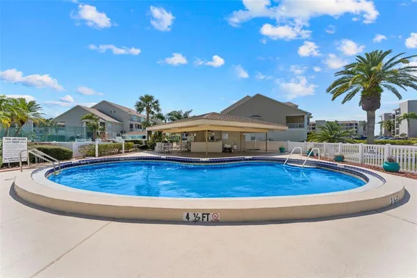 $2,200 | 8150 Brent Street, Unit 725, Port Richey, FL 34668