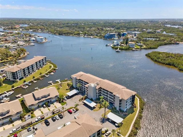 $2,200 | 8150 Brent Street, Unit 725, Port Richey, FL 34668