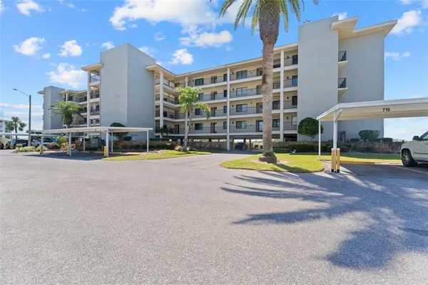$2,200 | 8150 Brent Street, Unit 725, Port Richey, FL 34668