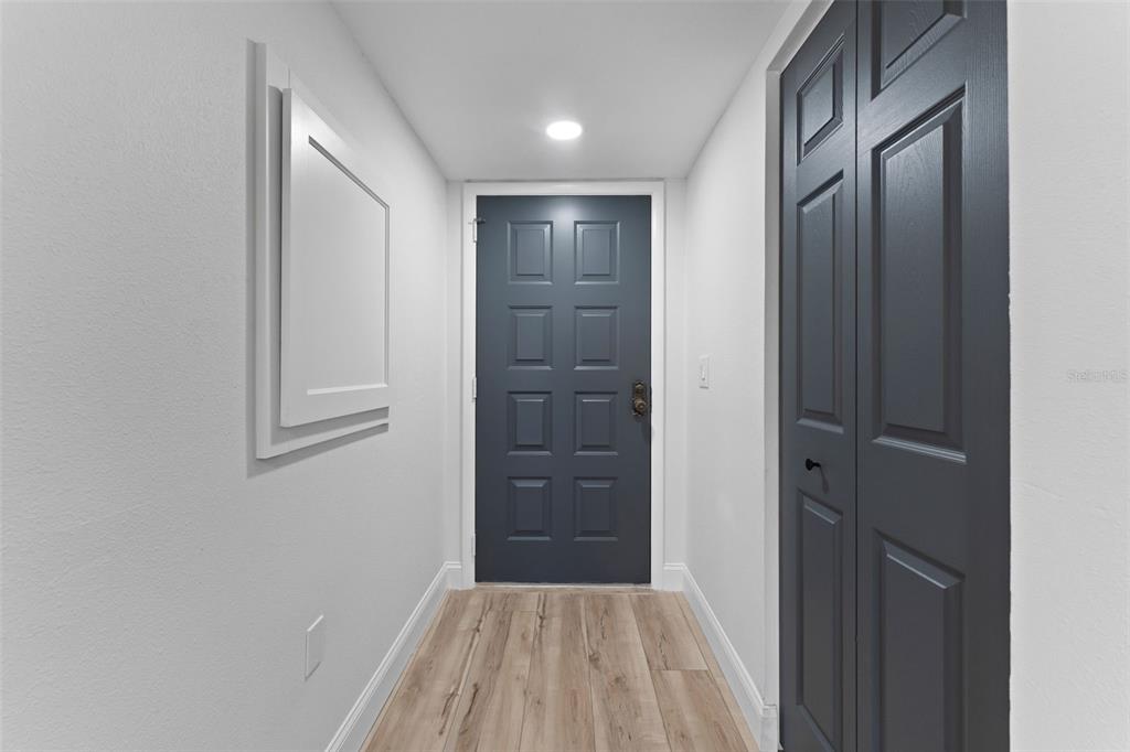 8150 Brent Street, Unit 725 Port Richey, FL 34668 - Photo 5 of 32