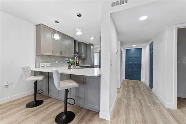 $2,200 | 8150 Brent Street, Unit 725, Port Richey, FL 34668