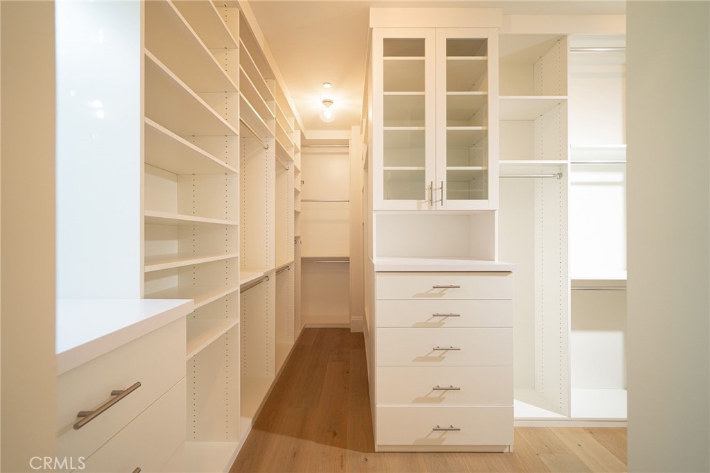 17 Boardwalk Newport Beach, CA 92660 - Photo 24 of 58