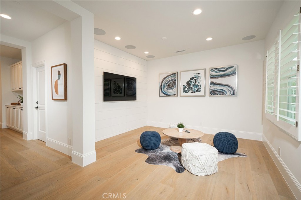 17 Boardwalk Newport Beach, CA 92660 - Photo 38 of 58 a bedroom with a bed and a large window