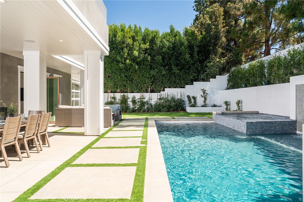 17 Boardwalk Newport Beach, CA 92660 - Photo 48 of 58 a view of yard with patio