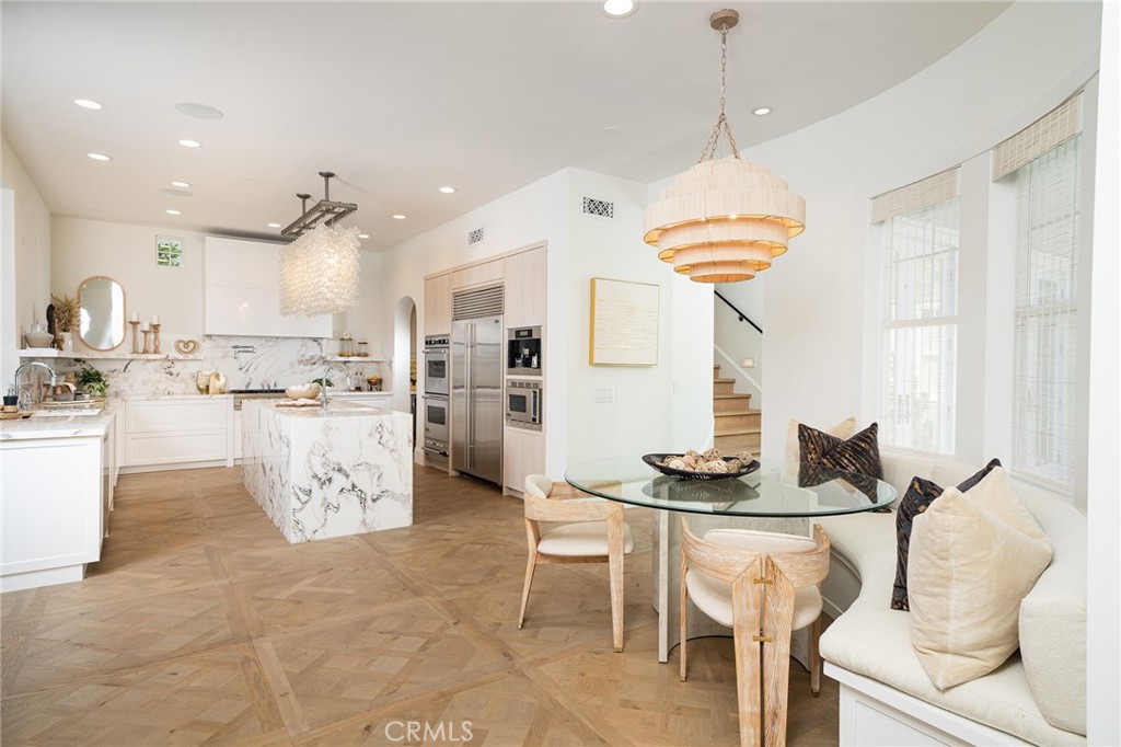 17 Boardwalk Newport Beach, CA 92660 - Photo 5 of 58