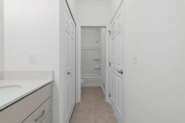 $799,750 | 28510 Coyote Court, New Hudson, MI 48165