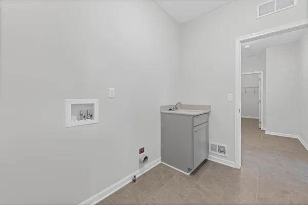 $799,750 | 28510 Coyote Court, New Hudson, MI 48165