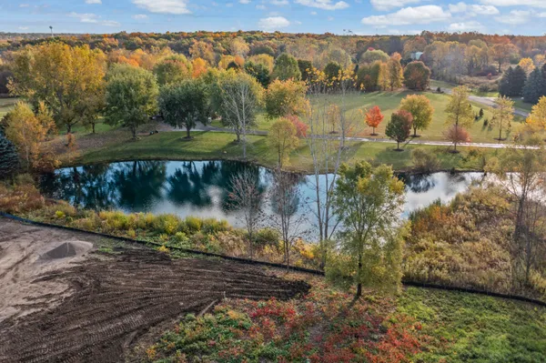 $799,750 | 28510 Coyote Court, New Hudson, MI 48165