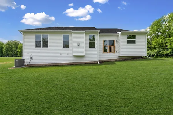 $799,750 | 28510 Coyote Court, New Hudson, MI 48165