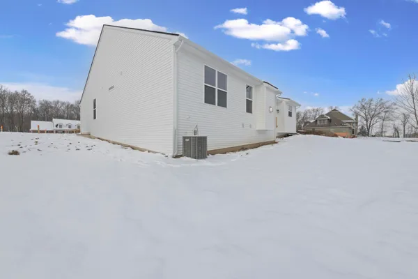 $799,750 | 28510 Coyote Court, New Hudson, MI 48165