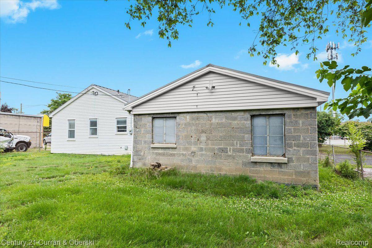 29929 8 Mile Road Livonia, MI 48152 - Photo 5 of 22 Gallery Image 5