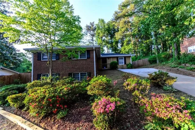 $3,600 | 4035 Brookcrest Circle, Decatur, GA 30032