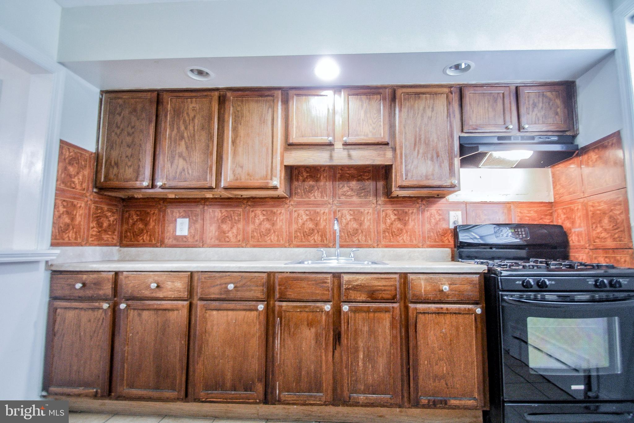 4739 Rorer Street Philadelphia, PA 19120 - Photo 22 of 47 Kitchen