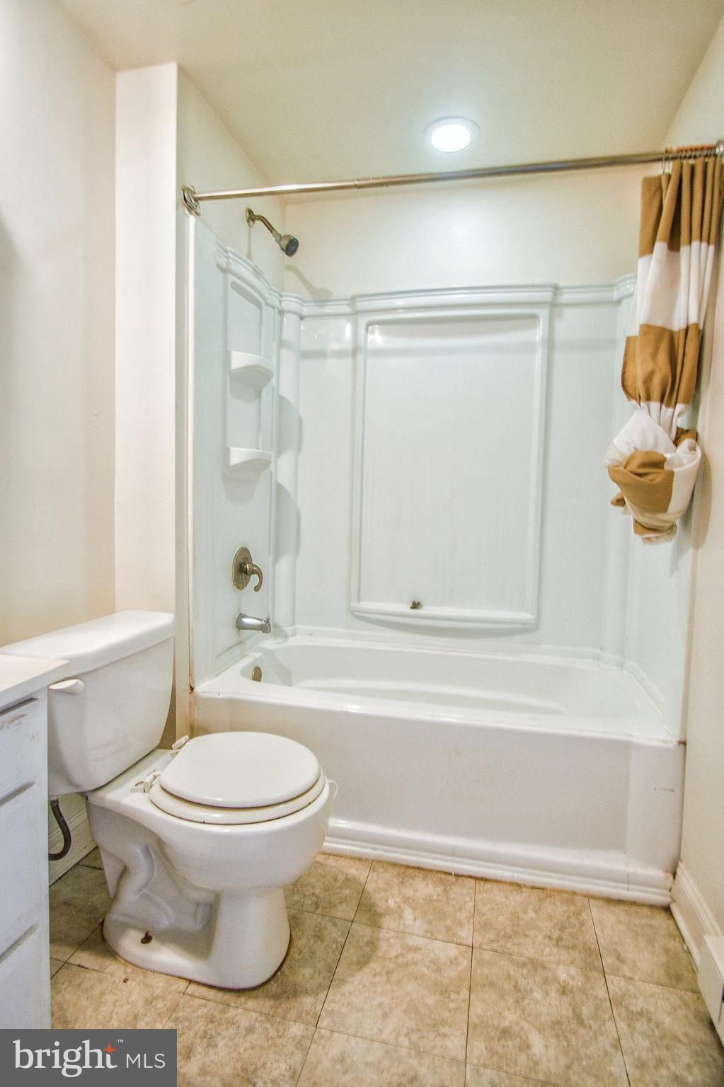 4739 Rorer Street Philadelphia, PA 19120 - Photo 42 of 47 Hall Bath