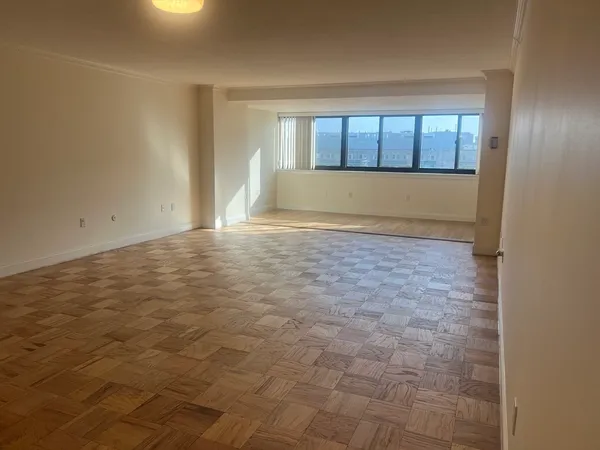 $4,300 | 9 Hawthorne Place, Unit 14N, Boston, MA 02114