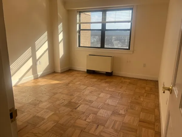 $4,300 | 9 Hawthorne Place, Unit 14N, Boston, MA 02114