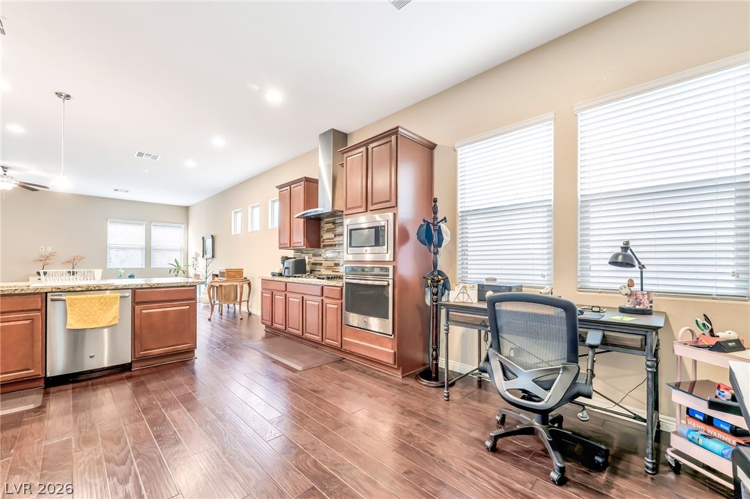 71 Newton Ridge Way Las Vegas, NV 89183 - Photo 11 of 35