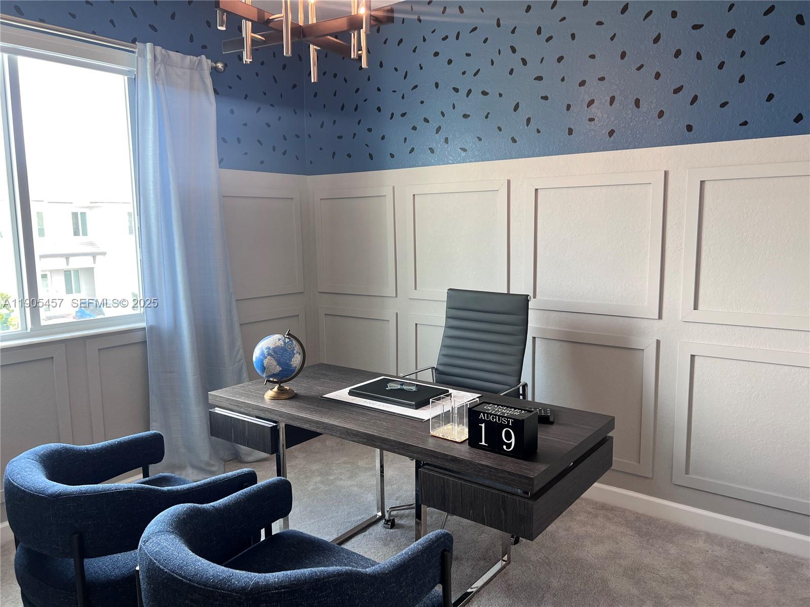 640 Southeast 14th Street Homestead, FL 33034 - Photo 4 of 29 a living room with furniture